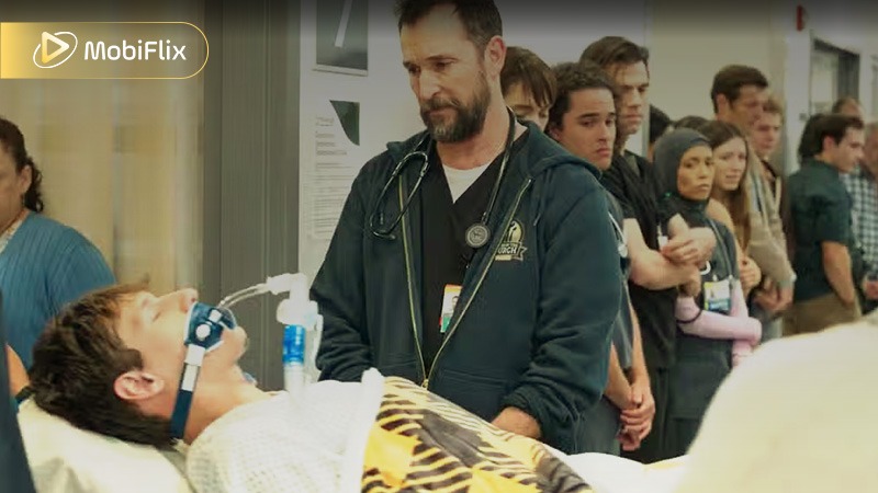 The Pitt Season 1 captures a tense ER moment, where teamwork and quick decisions can mean the difference between life and death.